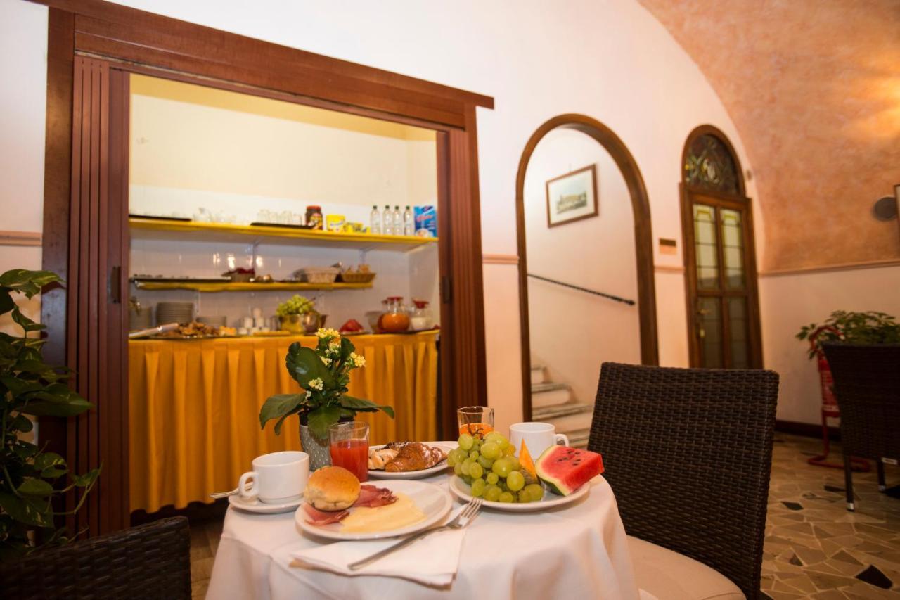 Hotel Giubileo Рим Экстерьер фото
